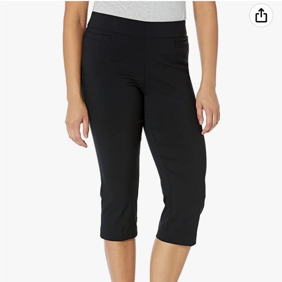 Briggs New York Pants - Briggs New York Black Pull On Capris